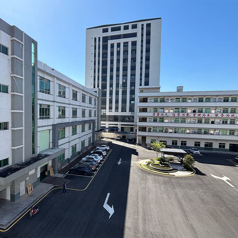 13000 ㎡ LCD Display Factory by Formike