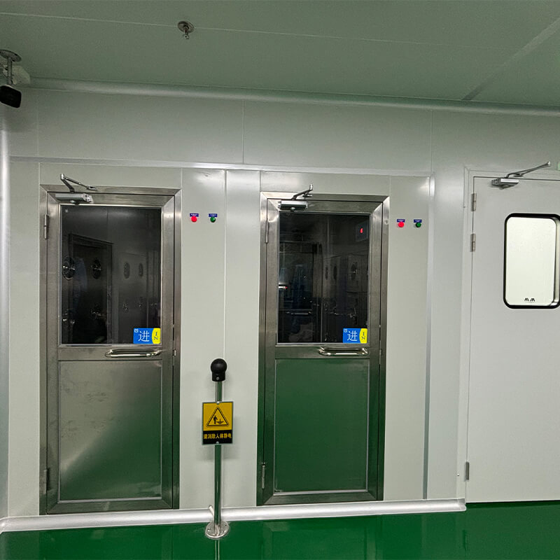 Dust-free Workshop of Formike LCD Display & OLED Module Factory